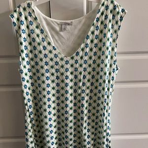 Halogen Sleeveless V-neck top